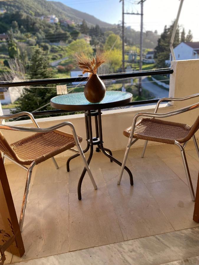 Navy Apartment With Mountain View &Private Parking Vátos Dış mekan fotoğraf