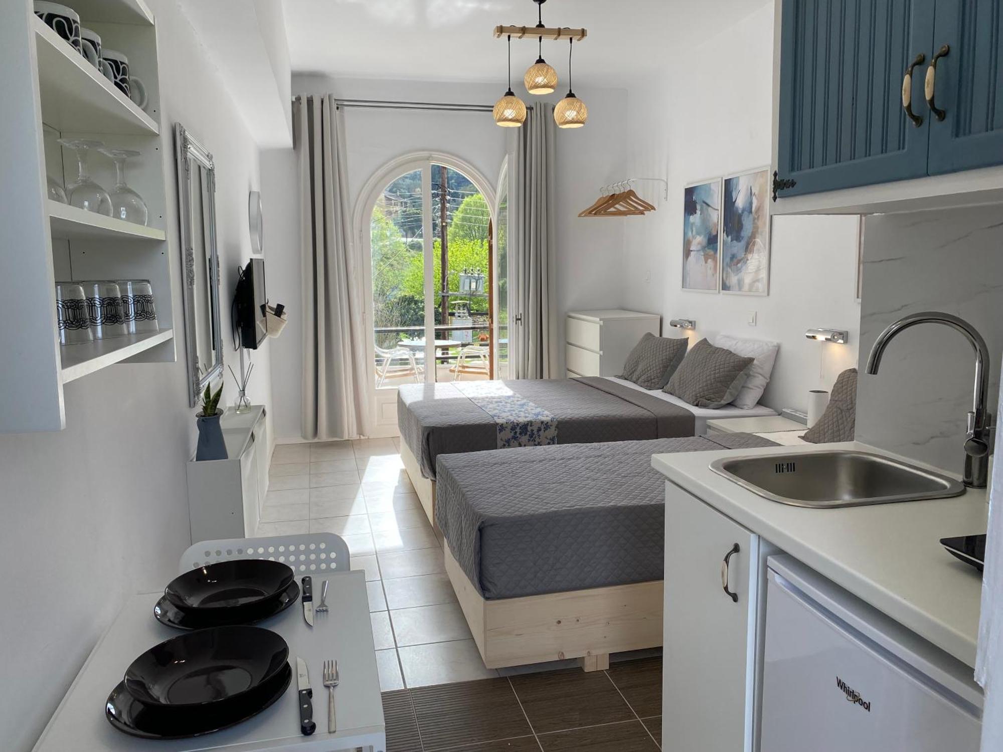 Navy Apartment With Mountain View &Private Parking Vátos Dış mekan fotoğraf